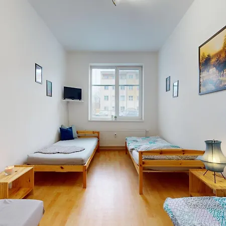 Topolova 912b Apartman *