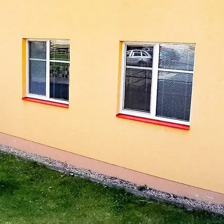 Topolova 912b * Milovice